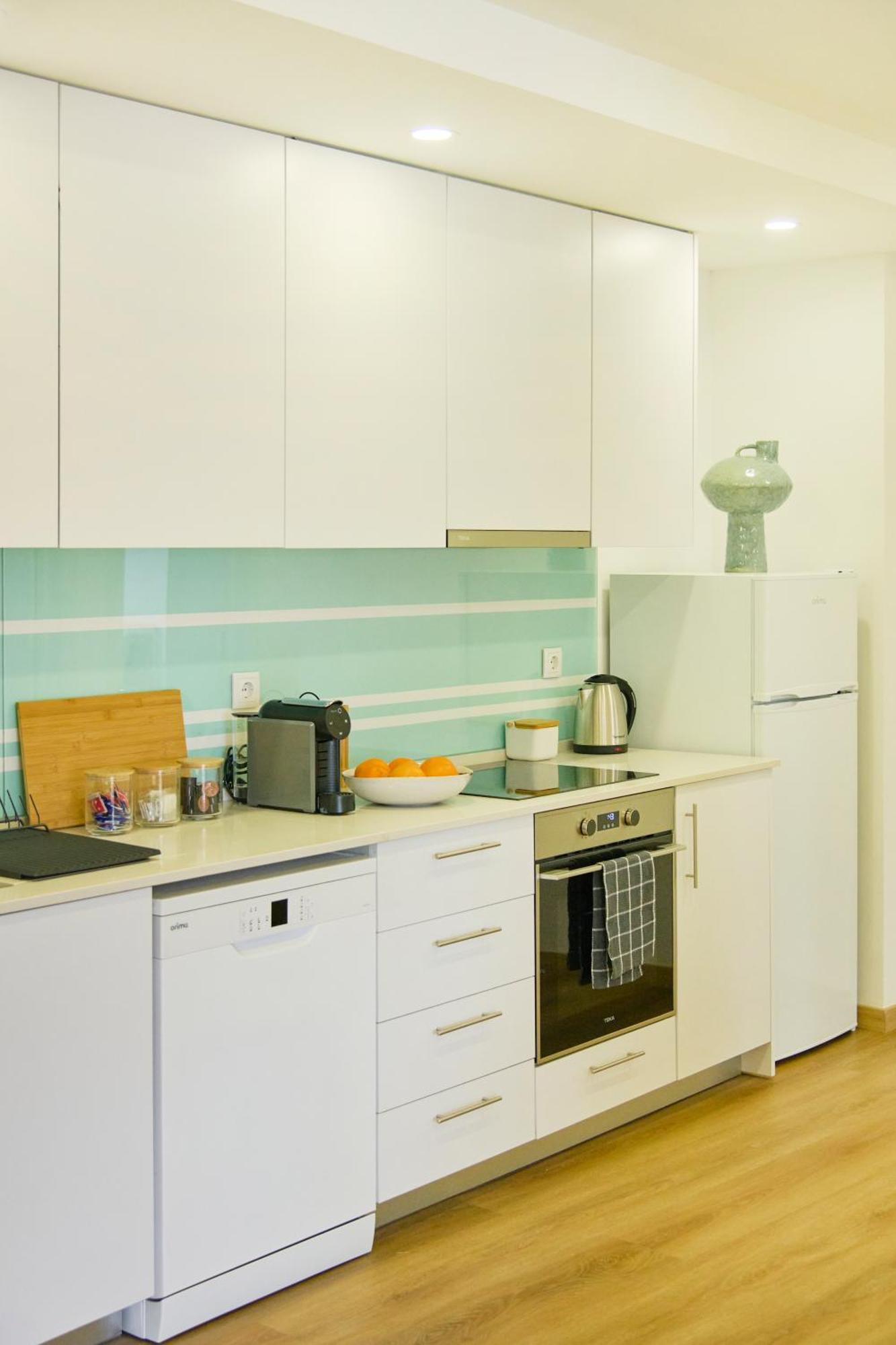Beachside Modern Flat With Ac, By Timecooler Setubal