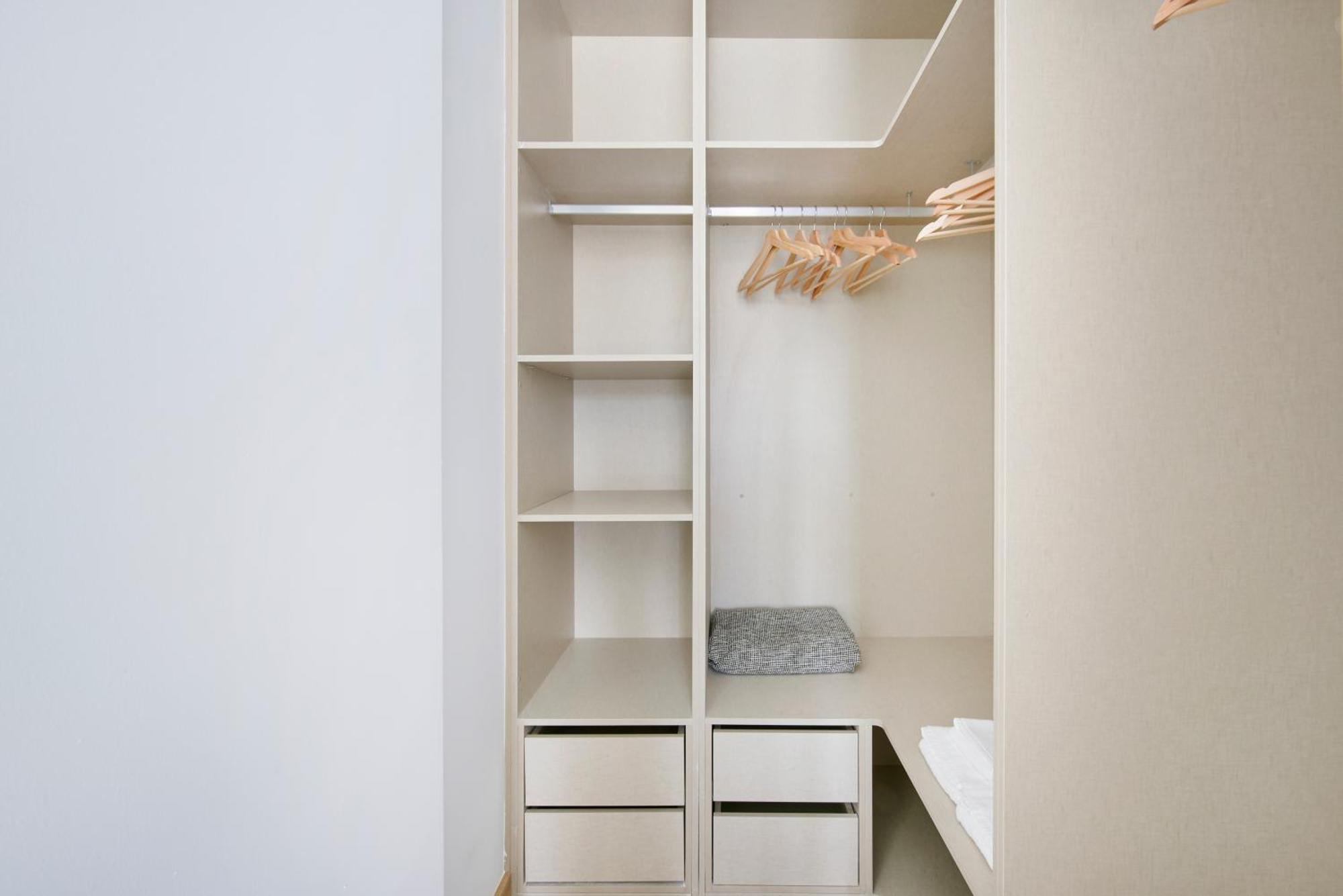 Apartment Beachside Modern Flat With Ac, By Timecooler Setubal