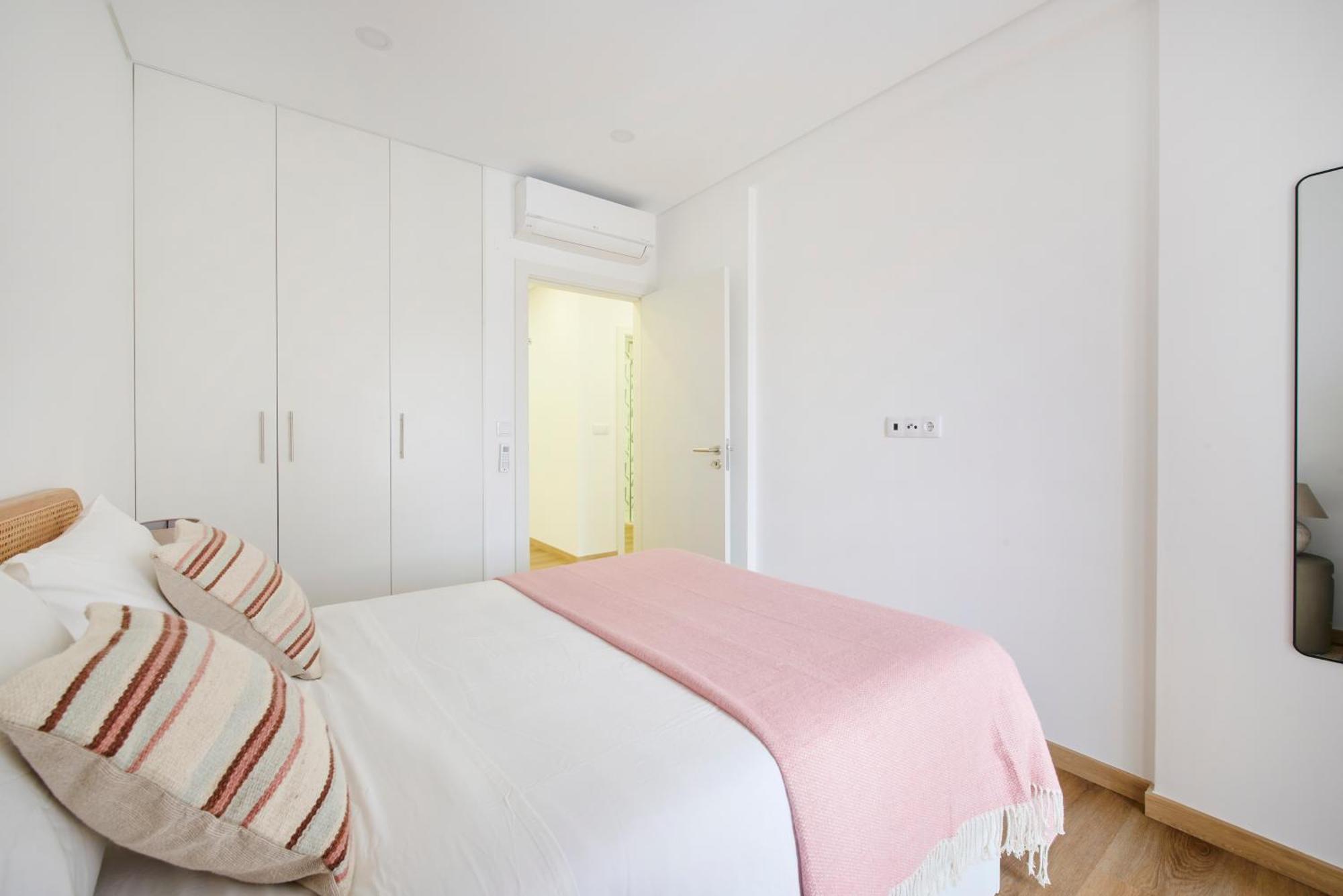 Beachside Modern Flat With Ac, By Timecooler * Setubal