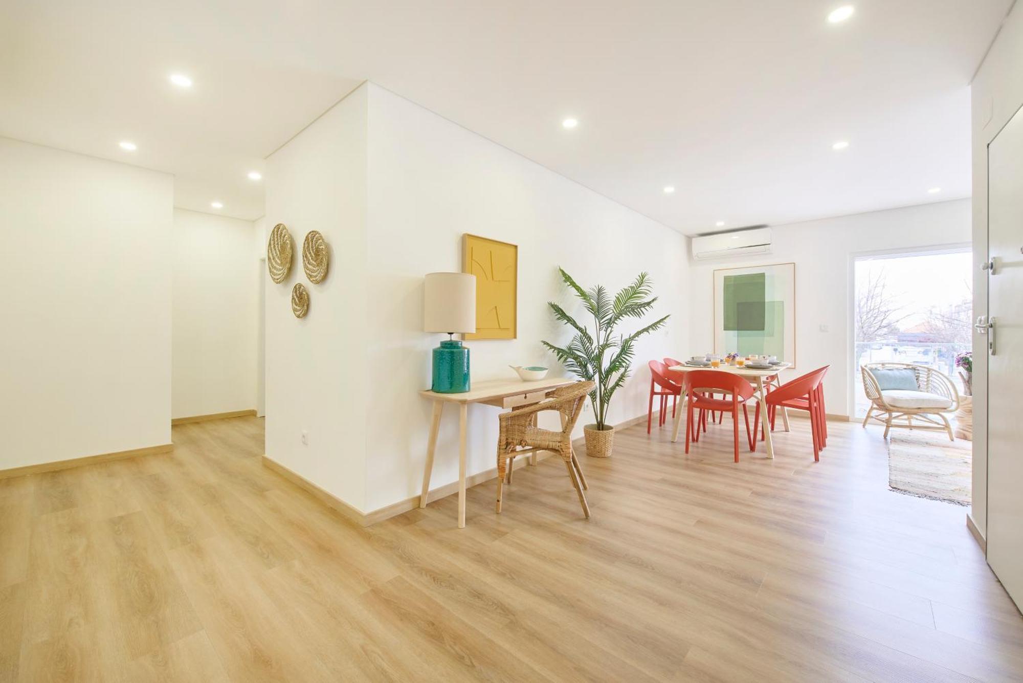 Beachside Modern Flat With Ac, By Timecooler Setubal