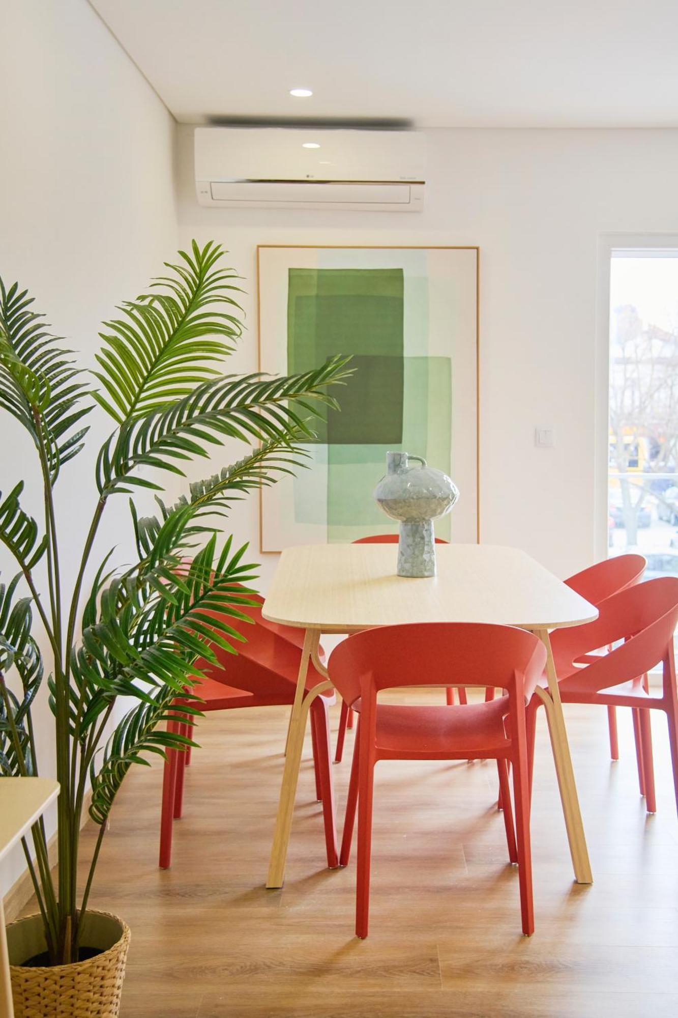 Beachside Modern Flat With Ac, By Timecooler Setubal