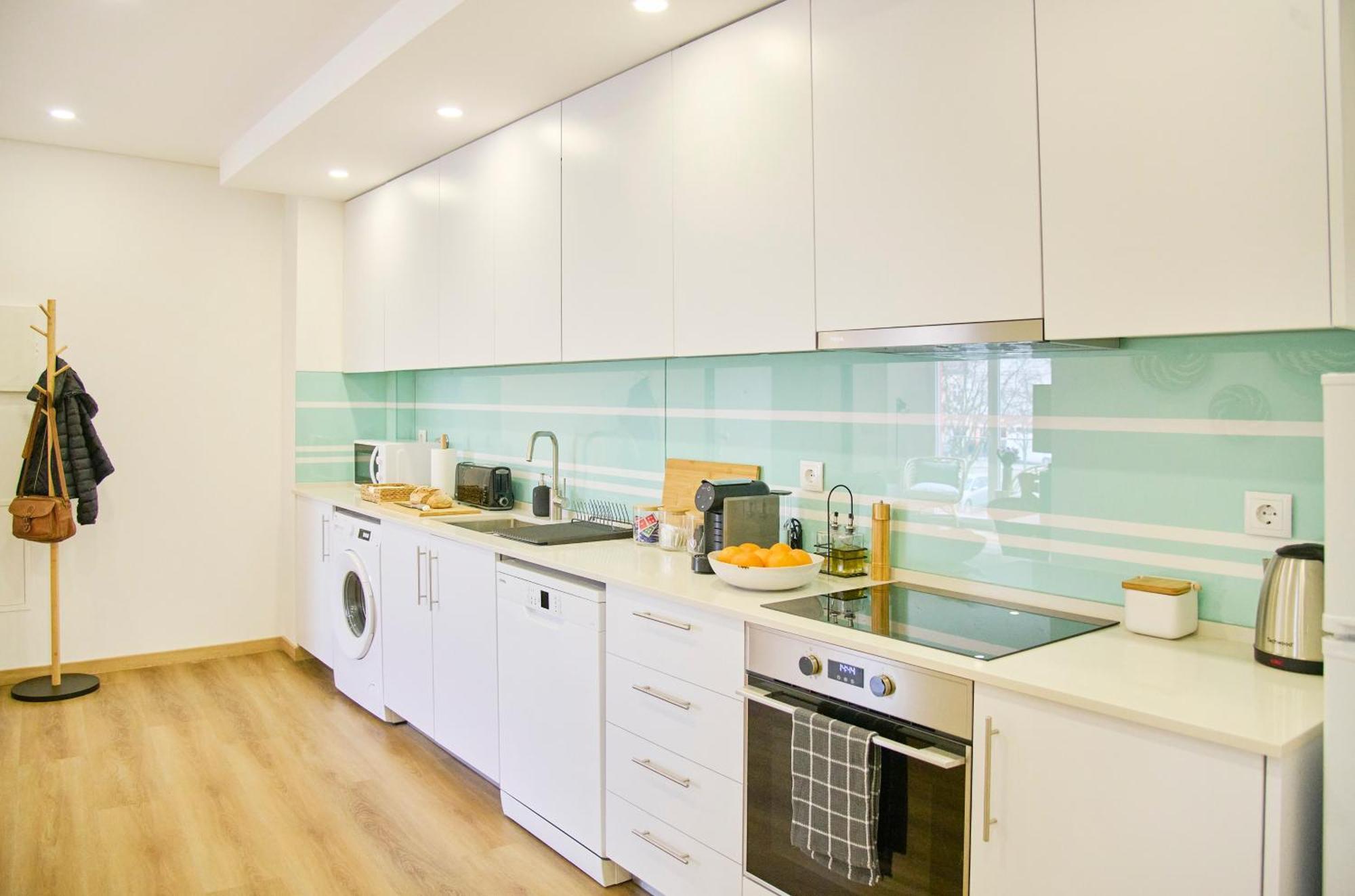Apartment Beachside Modern Flat With Ac, By Timecooler Setubal